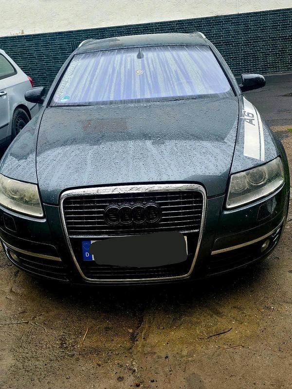 Silber Gebraucht 2006 Audi A6 Ambiente Kombi | 7.500 € - Bild 1/4