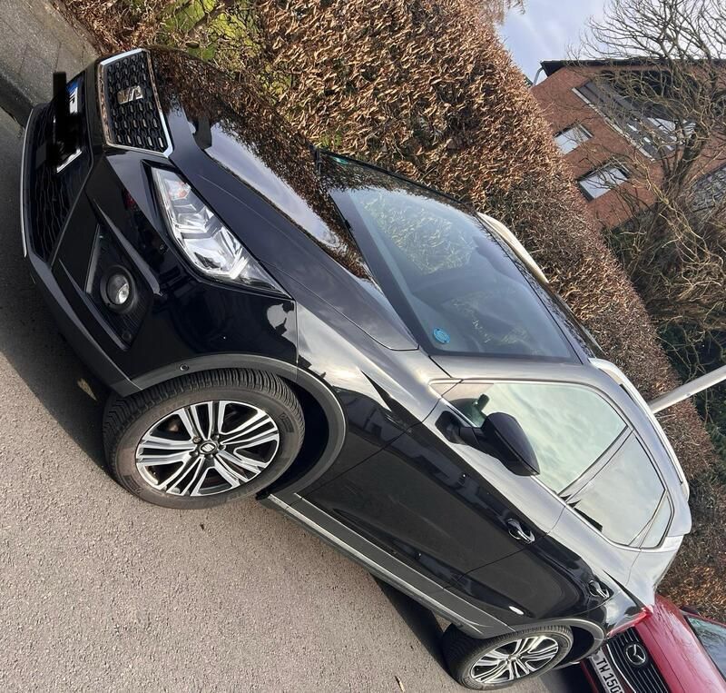 Schwarz Gebraucht 2018 Seat Arona XCELLENCE SUV | 13.400 € (Superpreis) - Bild 1/4