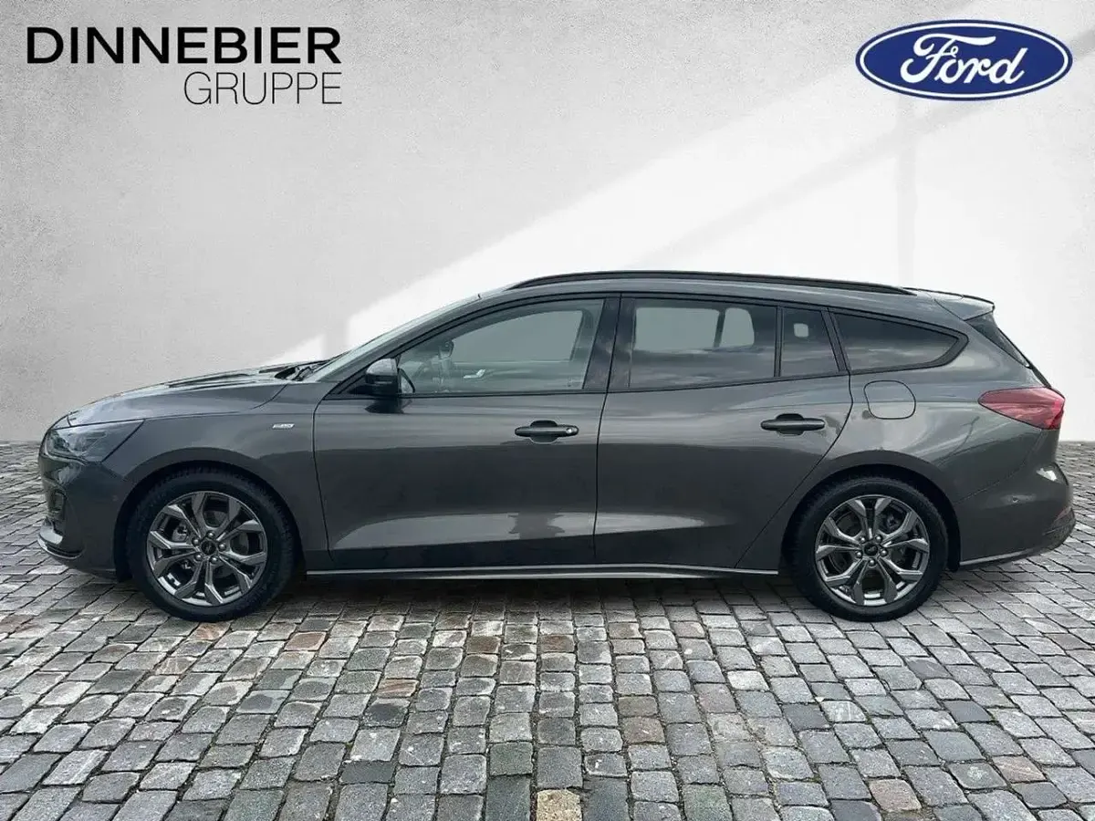 Gebraucht Ford Focus ST-Line X 155 PS (114 kW) 2025 Grau (metallic) Kombi