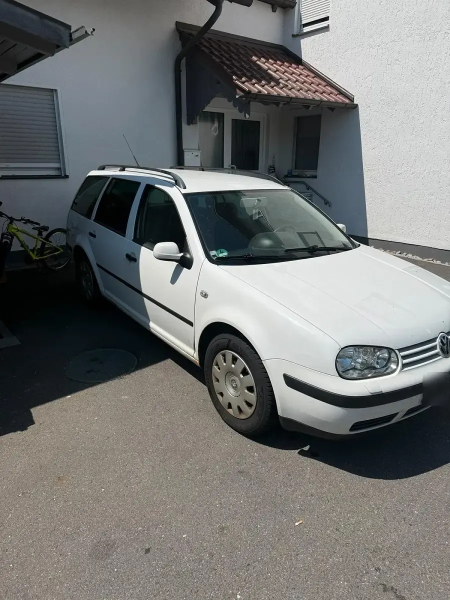 Gebraucht VW Golf IV 101 PS (74 kW) 2004 Weiß Kombi