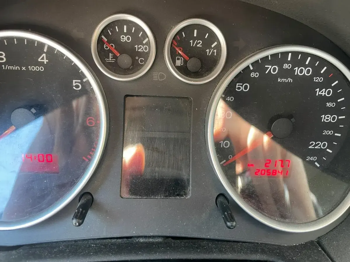 Gebraucht Audi A2 75 PS (55 kW) 2001 Silber Kleinwagen