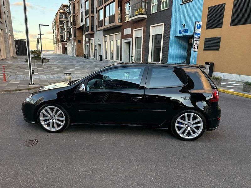 Gebraucht VW Golf V R 250 PS (183 kW) 2007 Schwarz Limousine