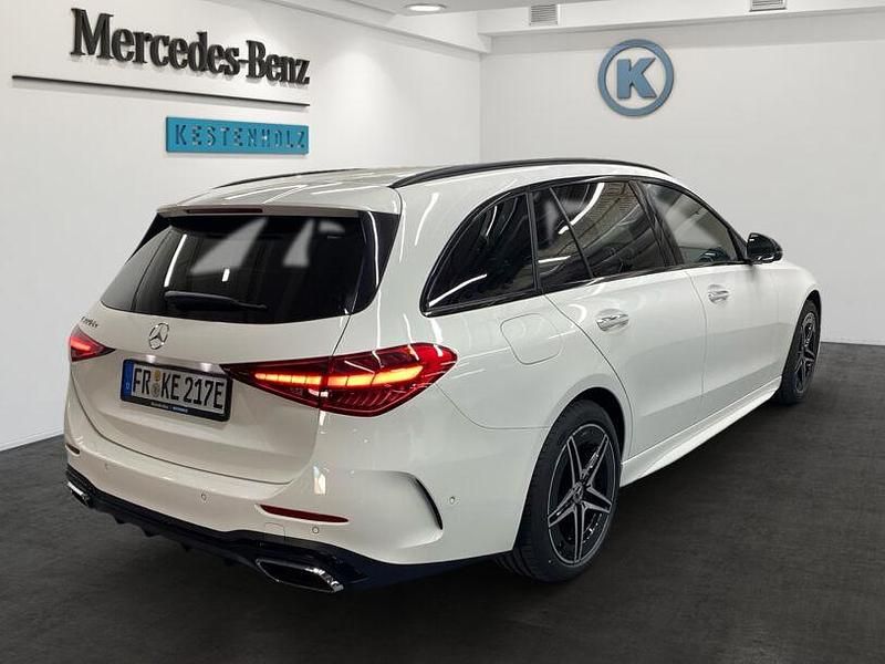 Gebraucht Mercedes C300e AMG 313 PS (230 kW) 2024 Weiß Kombi
