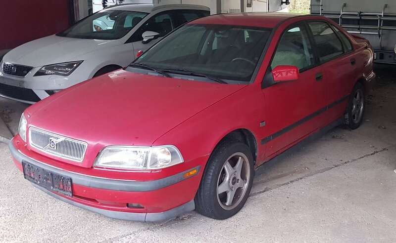 Rot Gebraucht 1999 Volvo S40 Limousine | 500 € (Superpreis) - Bild 1/4
