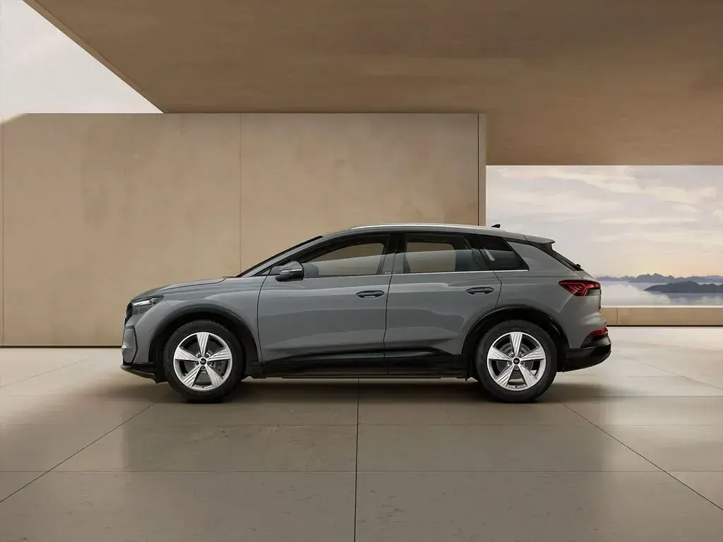 Neu Audi Q4 e-tron 210 kW (286 PS) 2026 Grau SUV