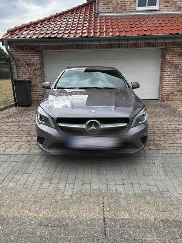 Gebraucht Mercedes CLA200 Urban 2014 Grau Coupé