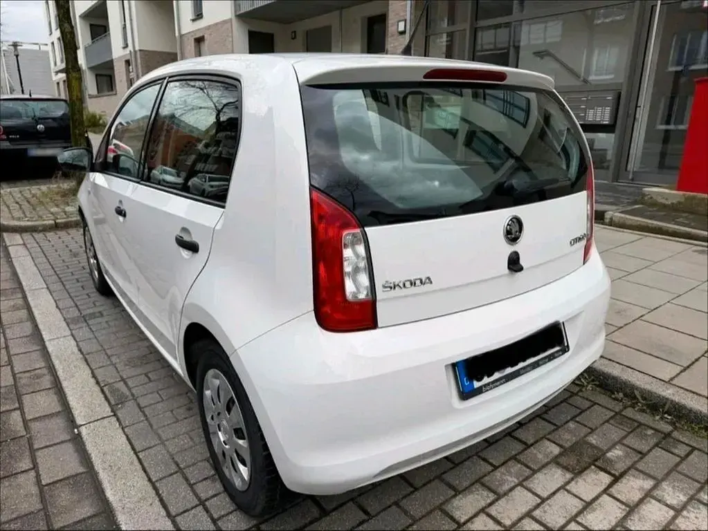 Gebraucht Skoda Citigo Active 60 PS (44 kW) 2016 Weiß Kleinwagen