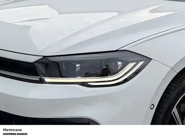 Gebraucht VW Polo R-line 110 PS (80 kW) 2023 Weiss Kleinwagen