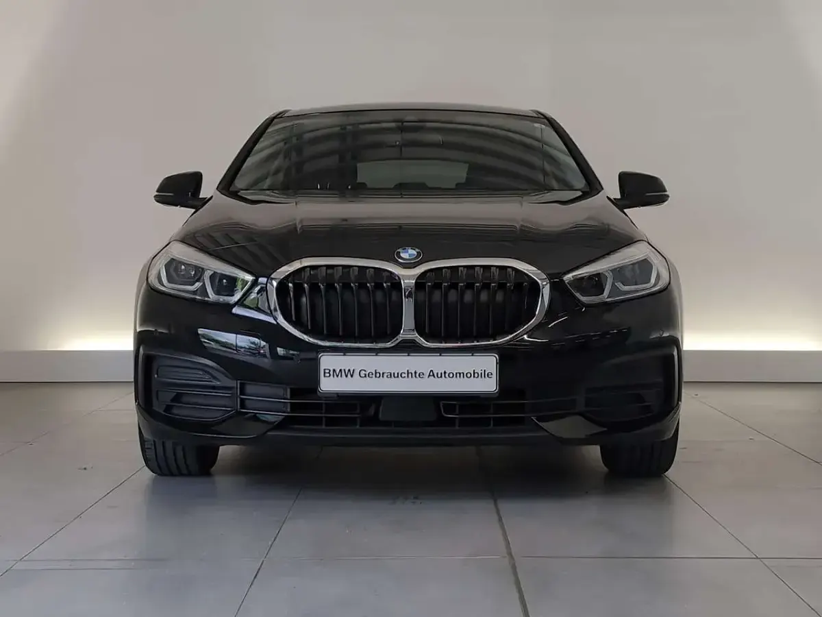 Gebraucht BMW 116 116 PS (85 kW) 2022 Schwarz Kleinwagen