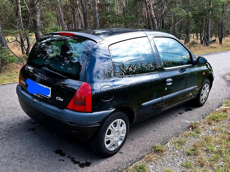 Schwarz Gebraucht 1999 Renault Clio II Kleinwagen | 444 € (Fairer Preis) - Bild 1/4