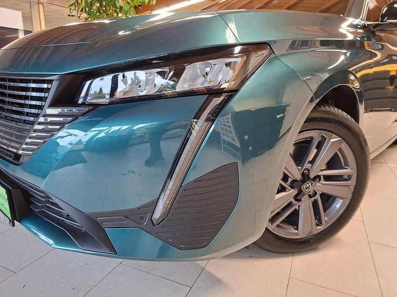 Gebraucht Peugeot 308 SW Allure 131 PS (96 kW) 2024 Avatar blau Kombi