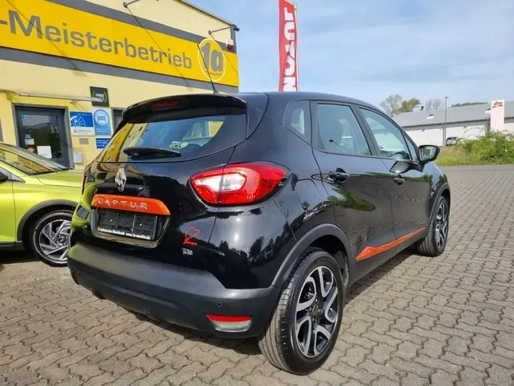 Usata Renault Captur 90 CV (66 kW) 2013 Arancione SUV