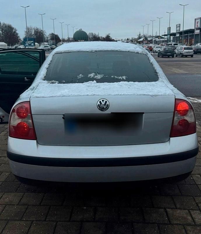 Gebraucht VW Passat 102 PS (75 kW) 2002 Silber Limousine