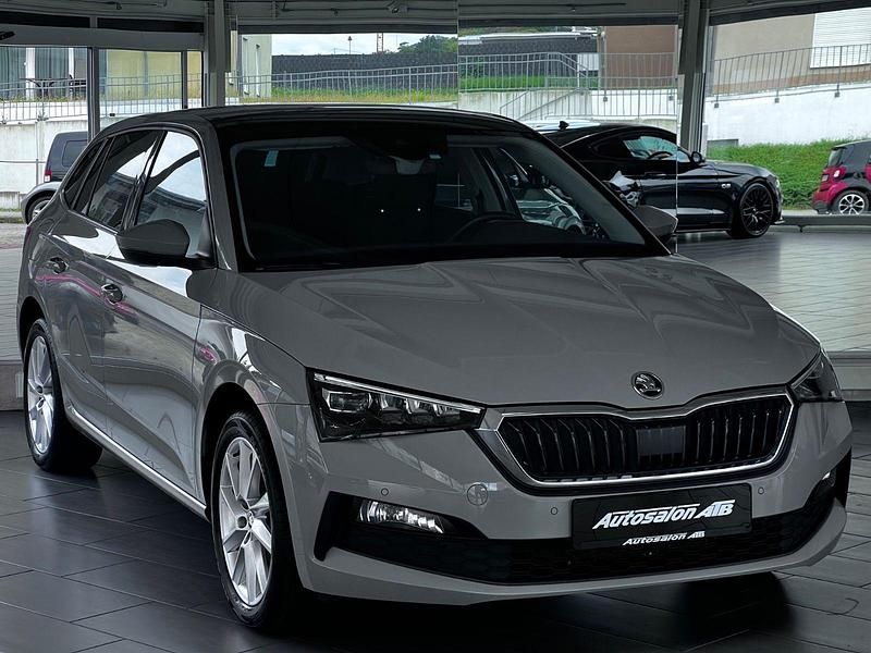 Grau Gebraucht 2020 Skoda Scala Style Kleinwagen | 8.999 € (Superpreis) - Bild 1/4