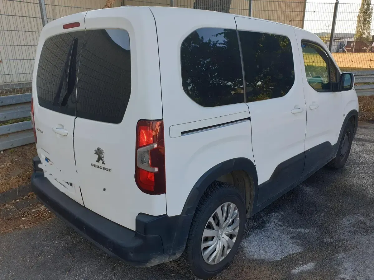 Gebraucht Peugeot Rifter 102 PS (75 kW) 2021 Van / Kleinbus