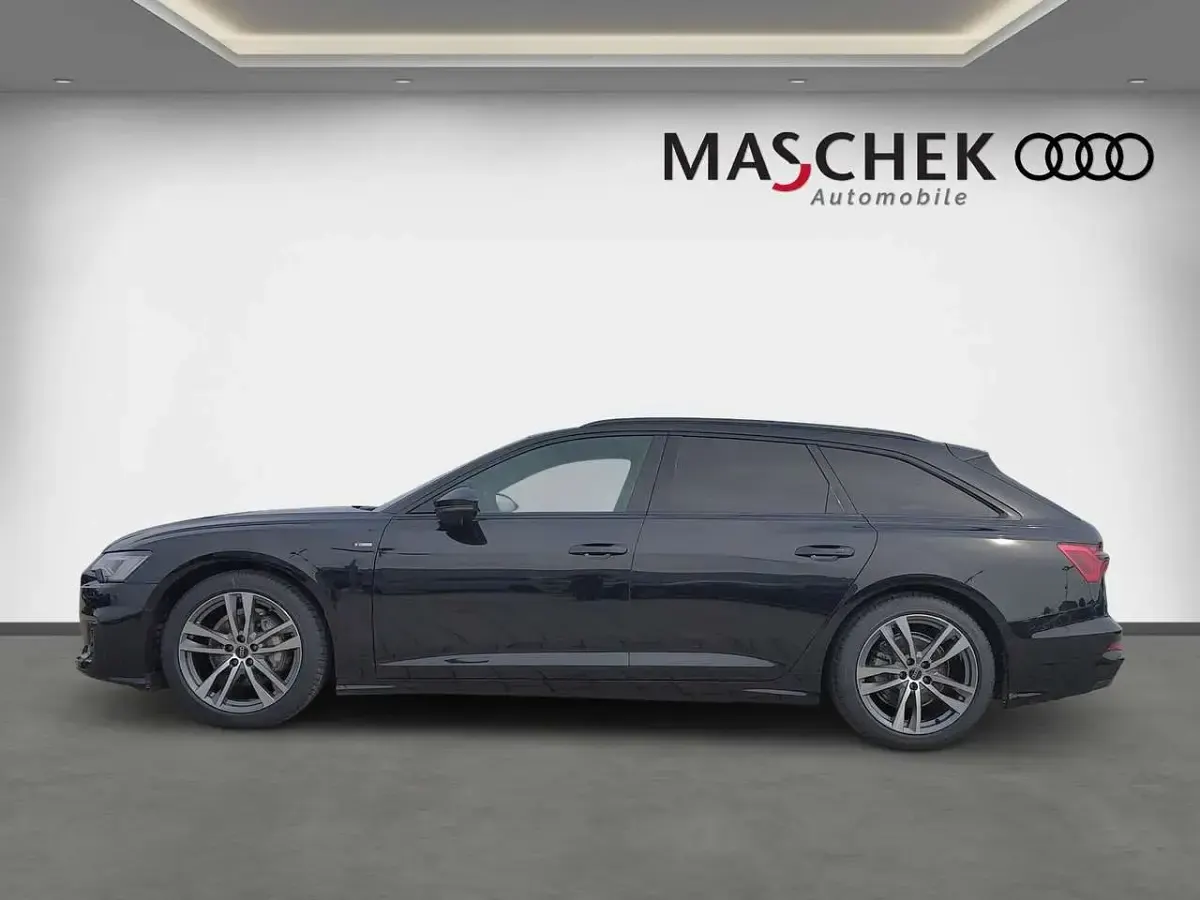 Gebraucht Audi A6 S-Line 204 PS (150 kW) 2025 Mythosschwarz metallic Kombi
