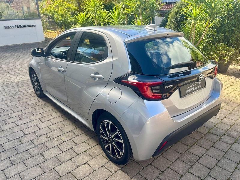 Gebraucht Toyota Yaris 125 PS (91 kW) 2022 Silber Kleinwagen