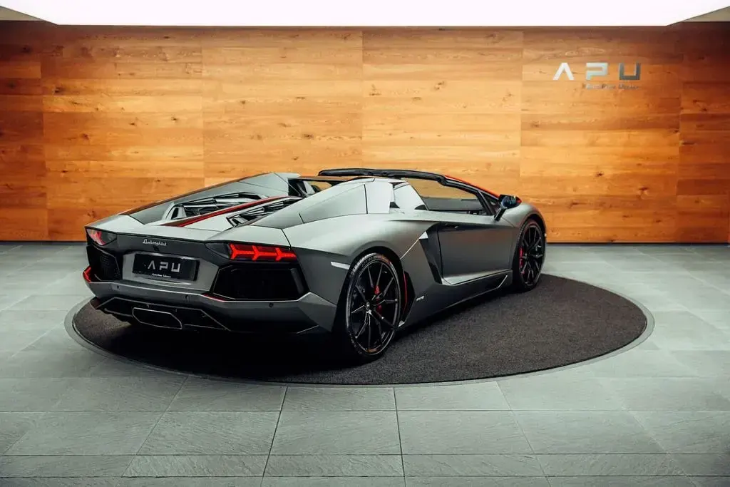 Gebraucht Lamborghini Aventador 700 PS (514 kW) 2016 Grau Cabrio