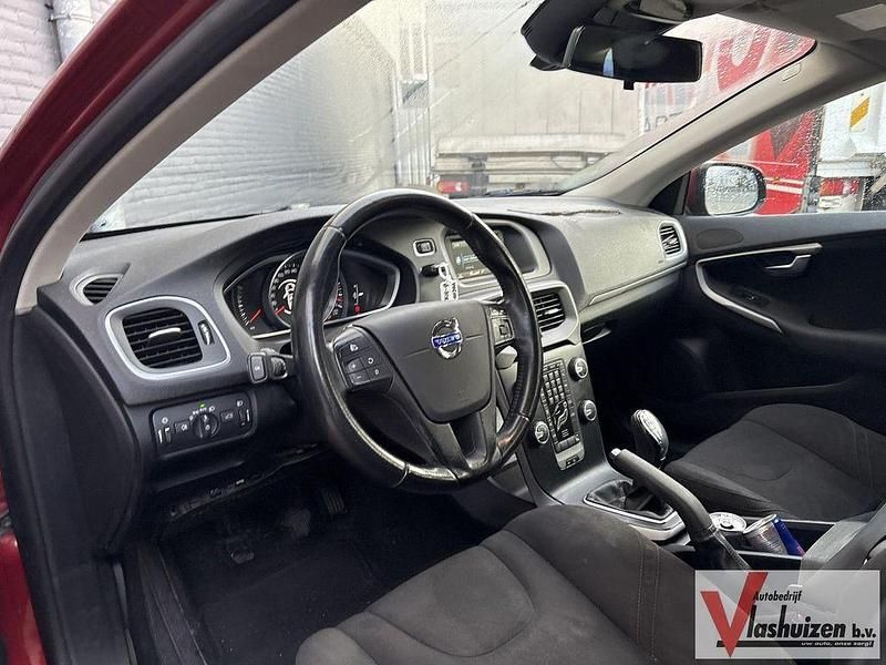 Brugt Volvo V40 114 HK (83 kW) 2013 Rød Sedan