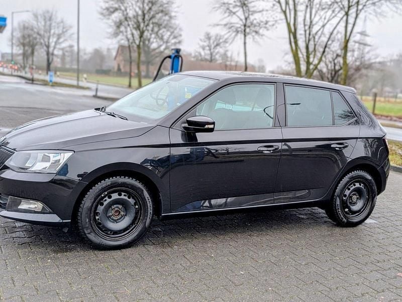 Gebraucht Skoda Fabia Ambition 95 PS (69 kW) 2017 Schwarz Kleinwagen
