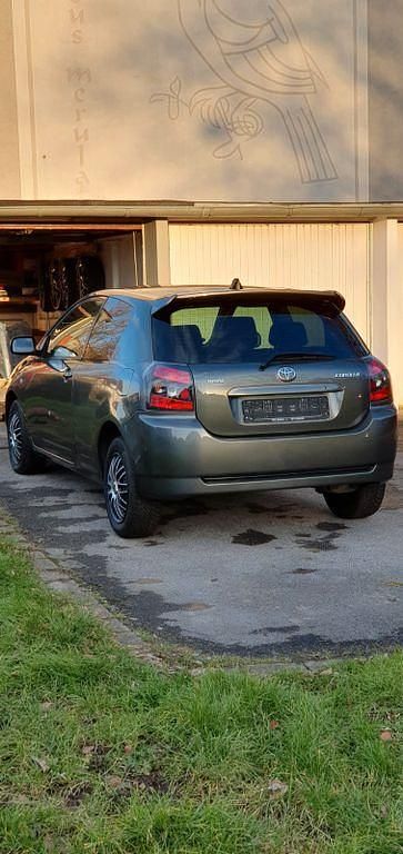 Gebraucht Toyota Corolla 110 PS (80 kW) 2002 Grau Limousine