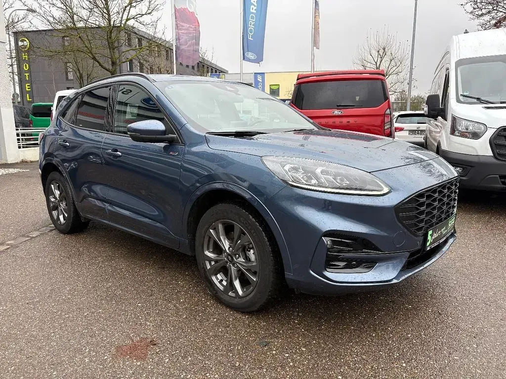 Gebraucht Ford Kuga ST-Line X 224 PS (164 kW) 2022 Chromablau SUV