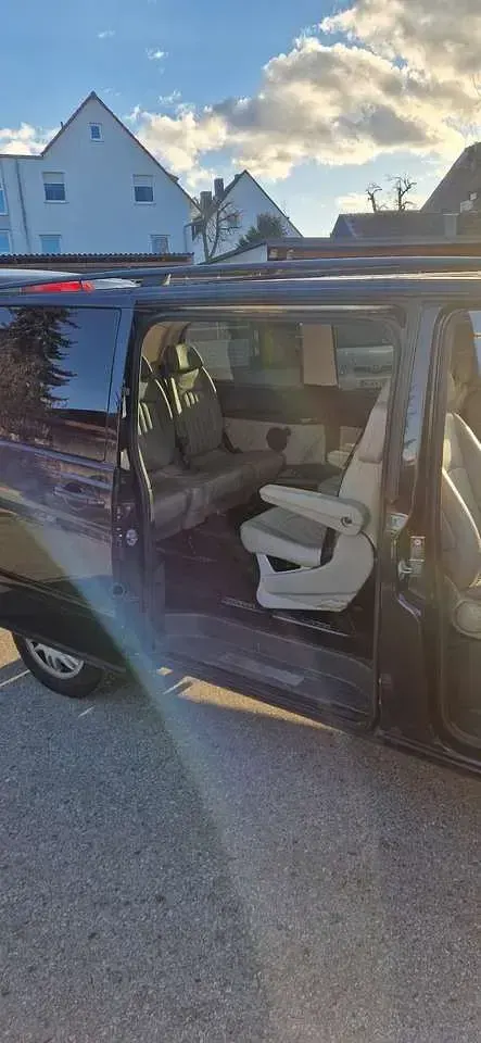Gebraucht Mercedes Viano 163 PS (119 kW) 2012 Schwarz Van / Kleinbus