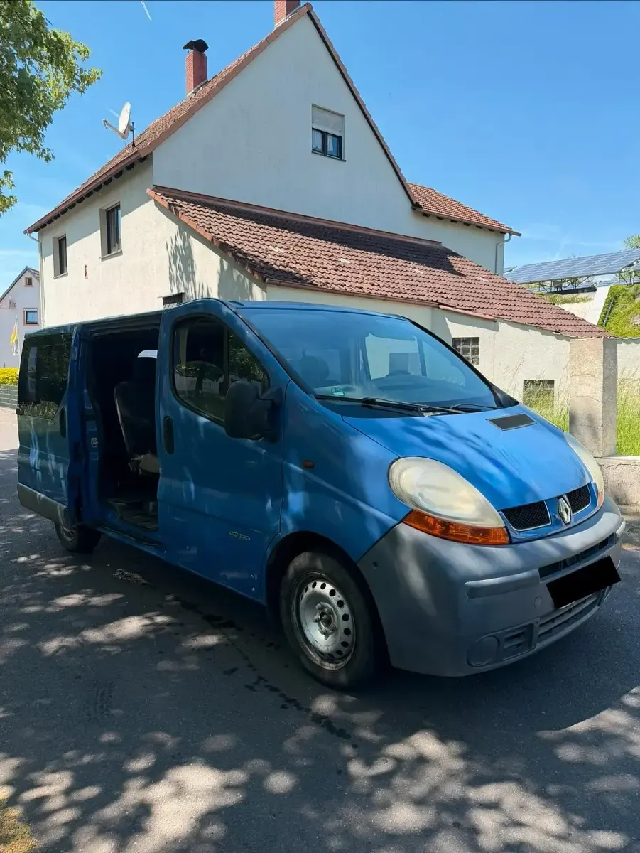 Gebraucht Renault Trafic 101 PS (74 kW) 2003 Blau Van / Kleinbus