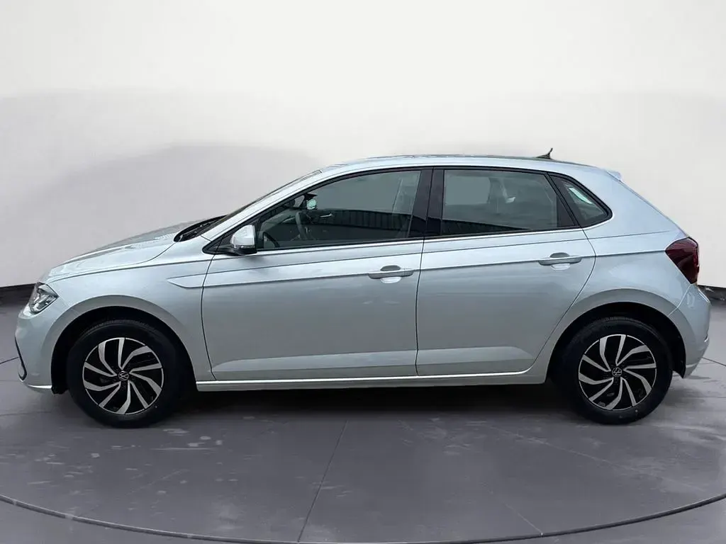 Gebraucht VW Polo Life 95 PS (69 kW) 2022 Silber Kleinwagen