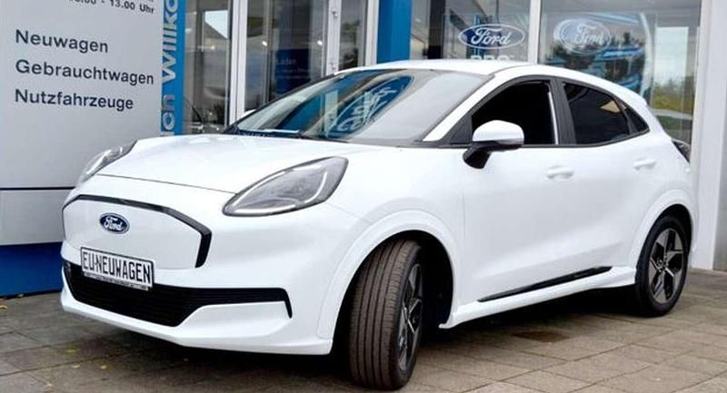 Weiß (frozen white) Neu 2025 Ford Puma Gen-E SUV | 33.475 € (Teuer) - Bild 1/4