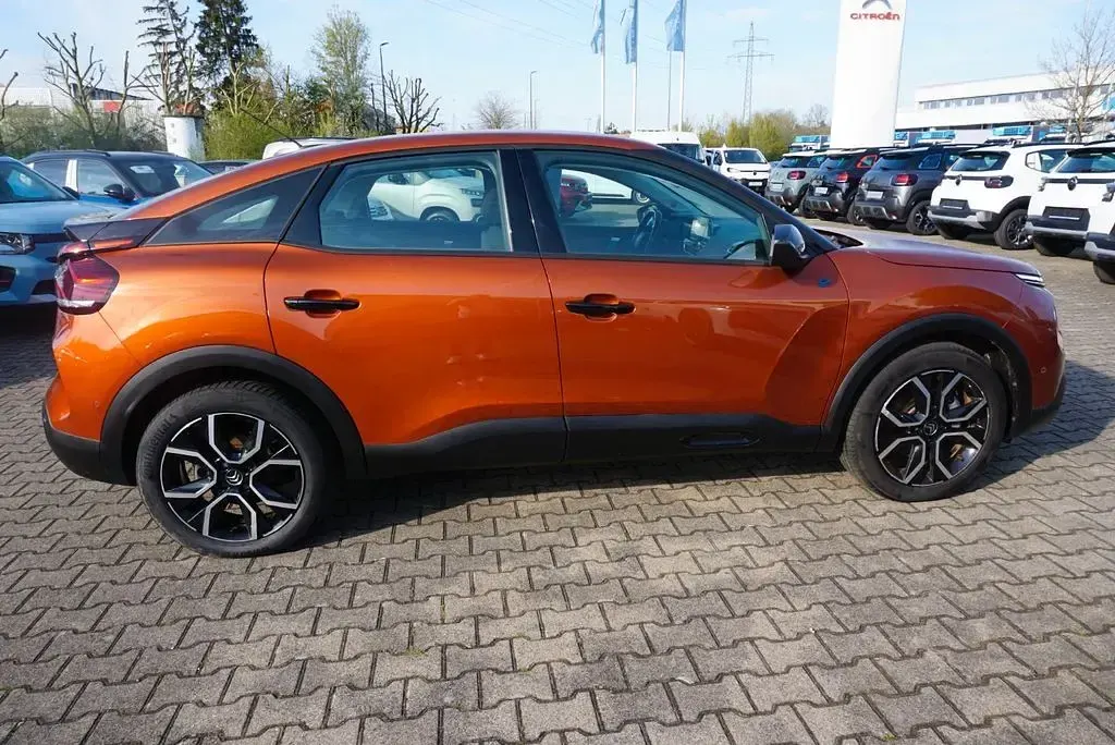 Gebraucht Citroën e-C4 Feel 100 kW (136 PS) 2022 Braun Limousine