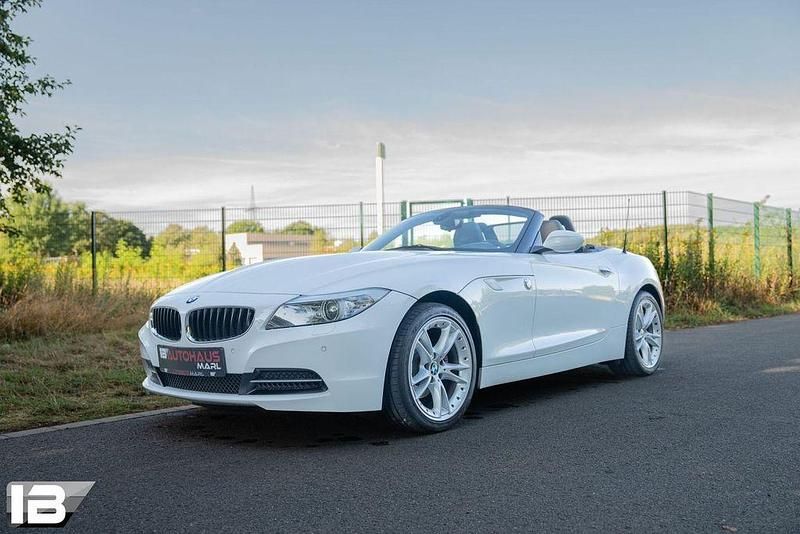 Weiß Gebraucht 2012 BMW Z4 Sport Line Cabrio | 16.990 € (Fairer Preis) - Bild 1/4