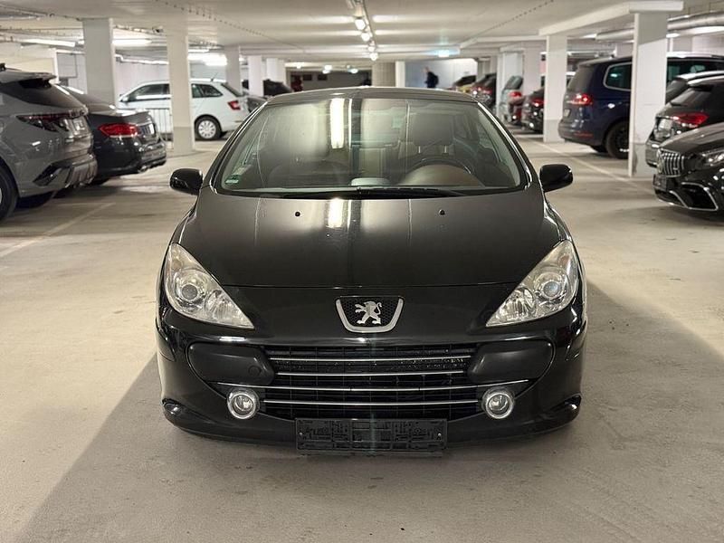 Gebraucht Peugeot 307 CC Tendance 109 PS (80 kW) 2007 Schwarz Cabrio