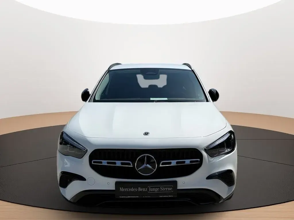 Gebraucht Mercedes GLA180 Progressive 136 PS (100 kW) 2025 Weiß SUV