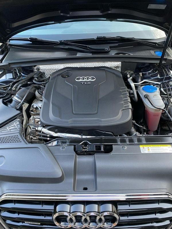 Blau Gebraucht 2015 Audi A5 Coupé | 14.000 € (Guter Preis) - Bild 1/4