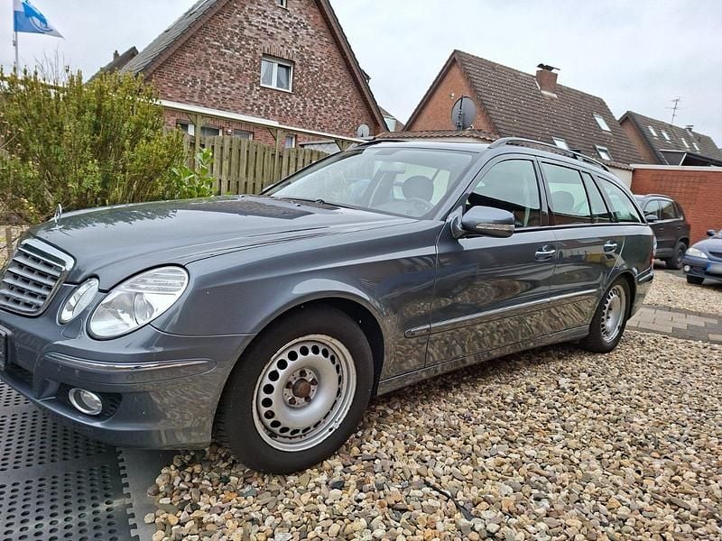 Gebraucht Mercedes E200 184 PS (135 kW) 2008 Grau Kombi
