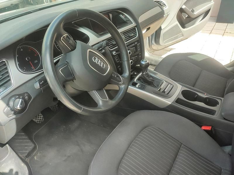 Gebraucht Audi A4 Comfort 150 PS (110 kW) 2013 Grau Kombi