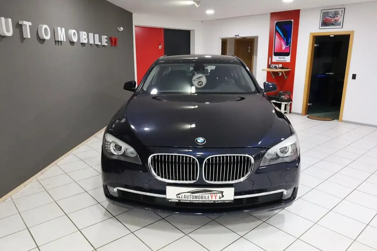 Gebraucht BMW 750 Performance 408 PS (300 kW) 2011 Blau Limousine
