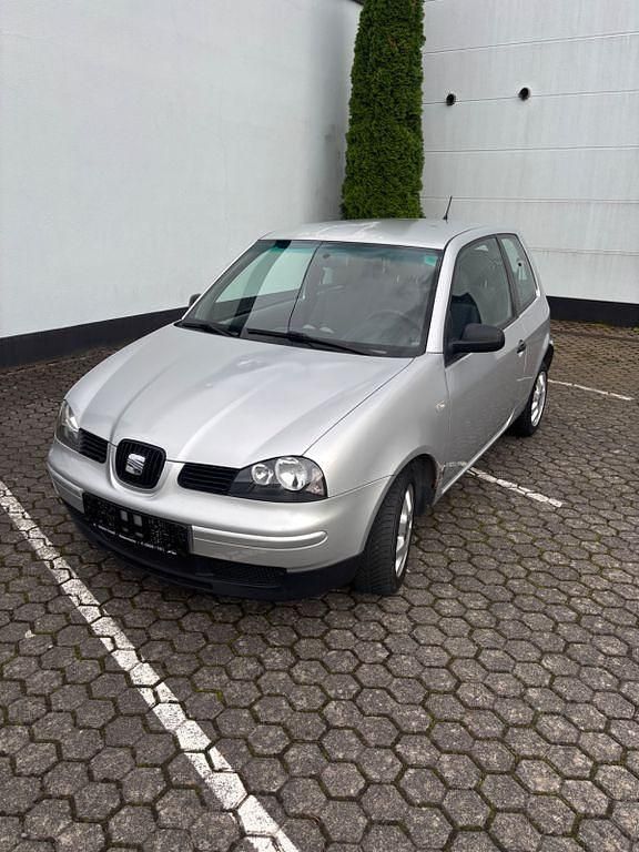 Silber Gebraucht 2004 Seat Arosa Prima Kleinwagen | 1.280 € (Fairer Preis) - Bild 1/4