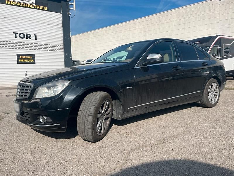 Gebraucht Mercedes C180 150 PS (110 kW) 2007 Schwarz Limousine