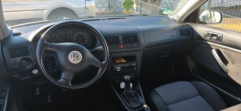 Gebraucht VW Golf IV Basis 105 PS (77 kW) 2003 Silber Kombi