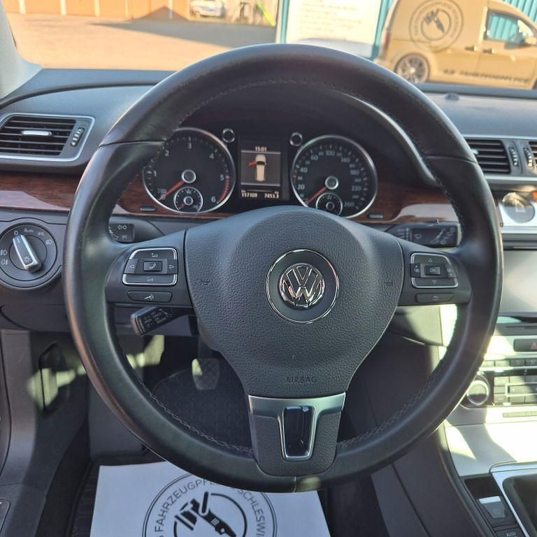 Gebraucht VW Passat Highline 105 PS (77 kW) 2010 Blau Kombi