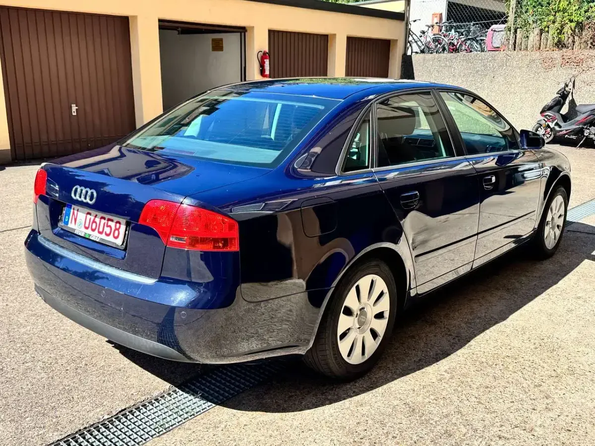 Gebraucht Audi A4 140 PS (102 kW) 2006 Blau Limousine