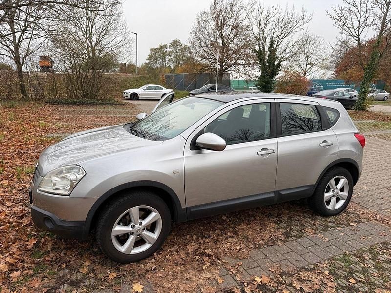Grau Gebraucht 2007 Nissan Qashqai Acenta SUV | 4.000 € (Fairer Preis) - Bild 1/4