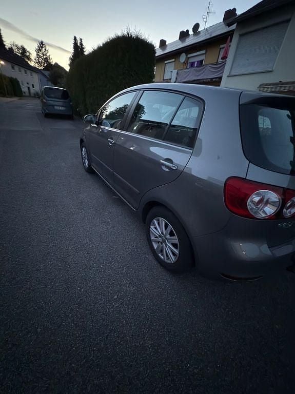 Gebraucht VW Golf Plus Cross Trendline 105 PS (77 kW) 2010 Grau Van / Kleinbus