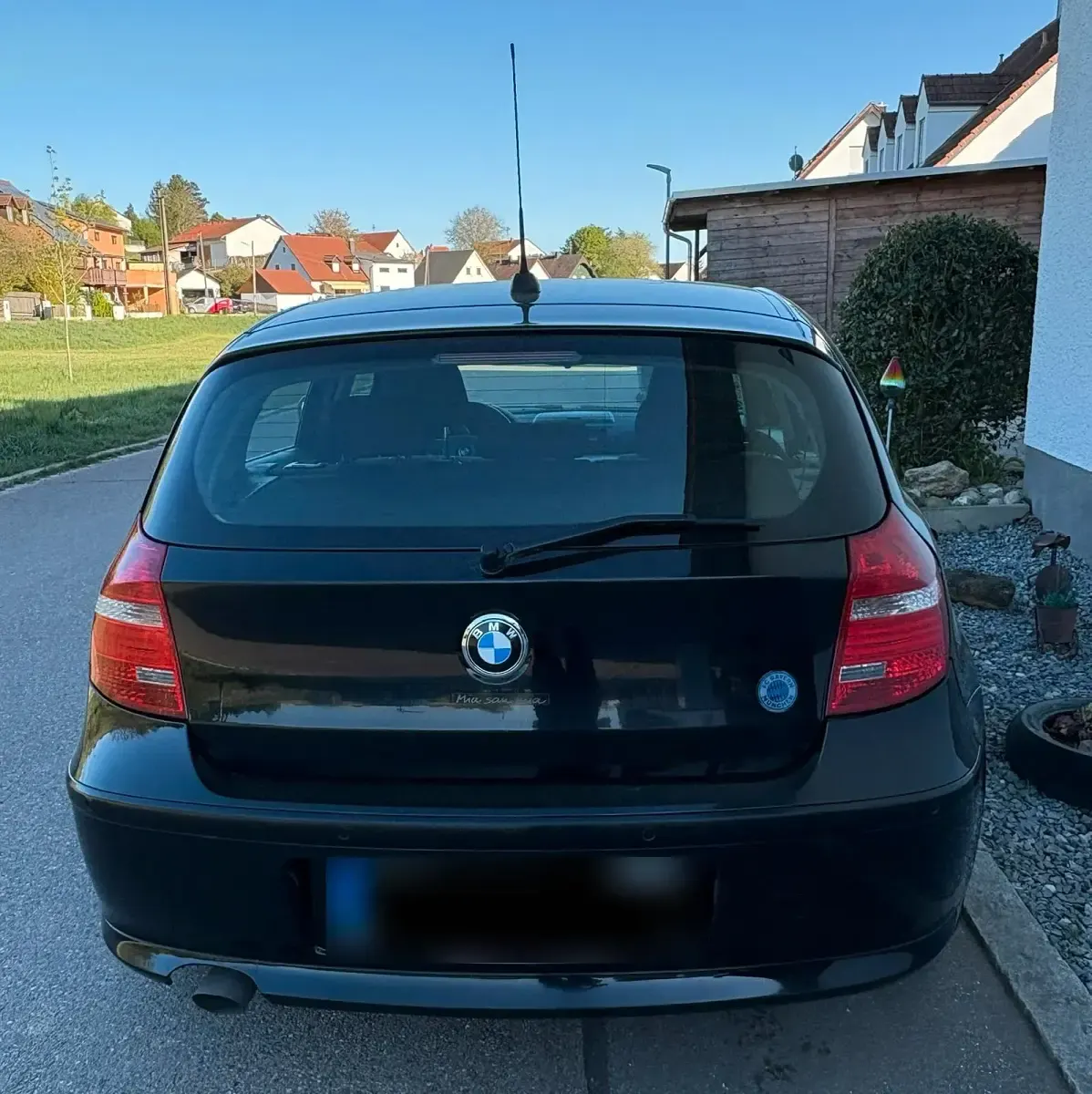 Second-hand BMW 118 143 CP (105 kW) 2010 Negru Hatchback