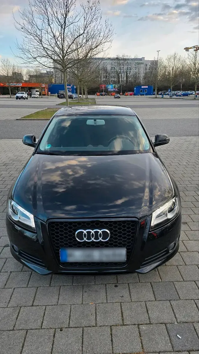 Gebraucht Audi A3 125 PS (91 kW) 2010 Schwarz Kleinwagen