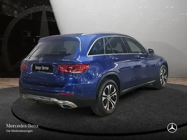 Gebraucht Mercedes GLC400d 330 PS (242 kW) 2022 Blau SUV