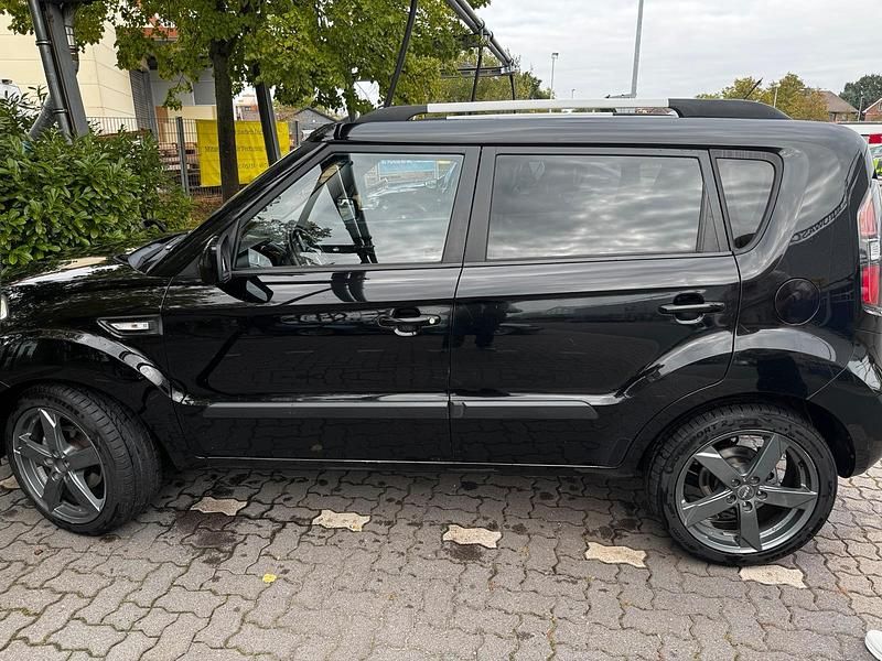 Schwarz Gebraucht 2010 Kia Soul SUV | 4.250 € (Fairer Preis) - Bild 1/4