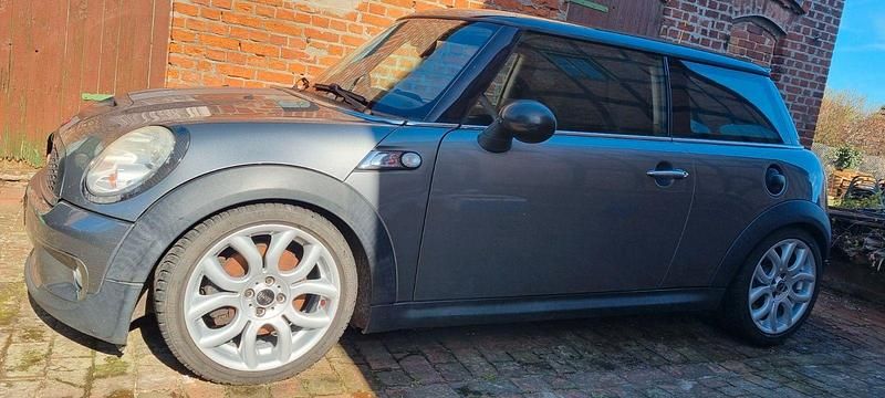 Usata Mini Cooper S 174 CV (127 kW) 2007 Grigio Utilitaria